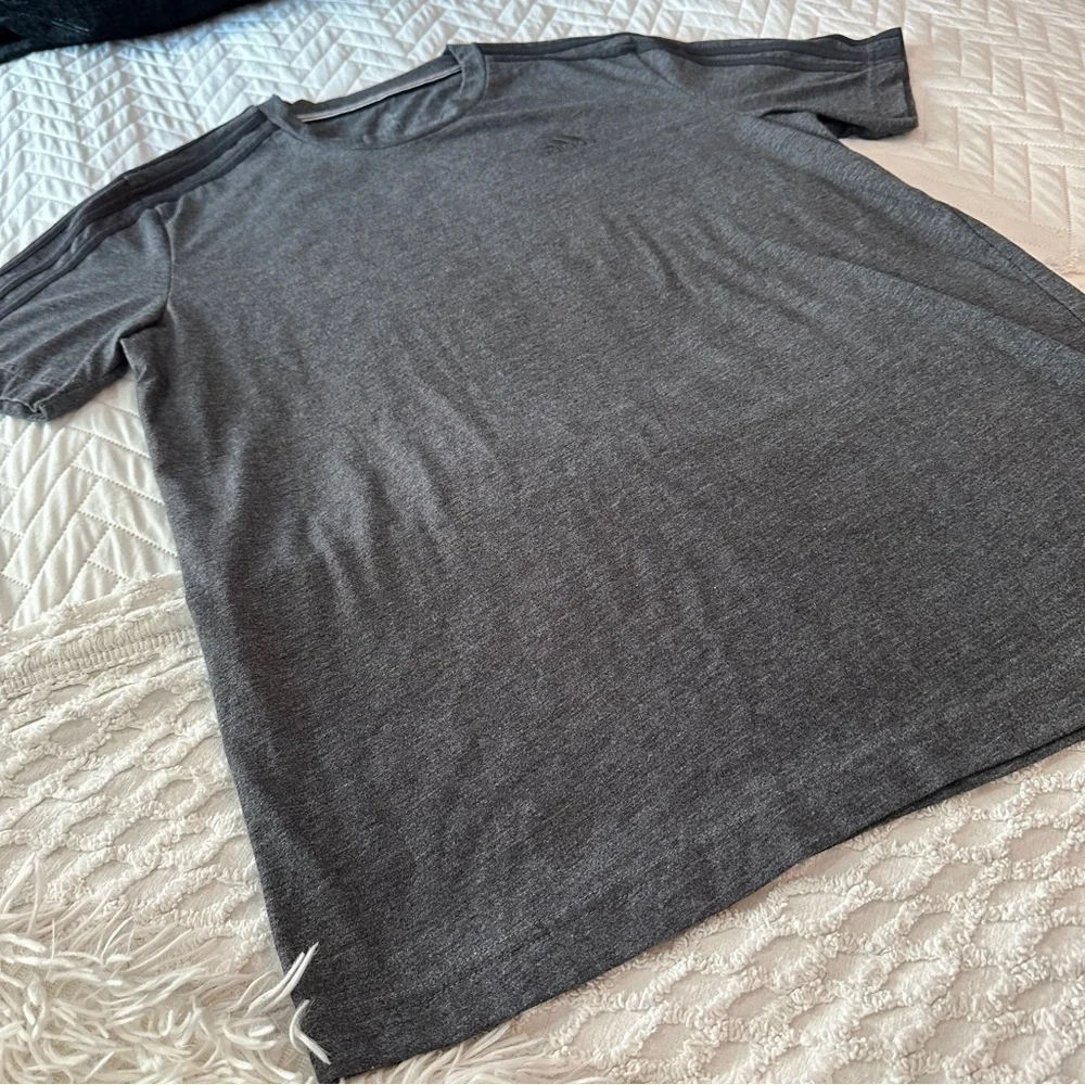 Adidas Heather Gray Climalite Tee Size Medium Minimalist Athleisure Streetwear - Picture 9 of 13